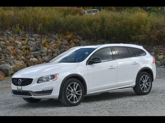 2015 Volvo V60 Cross Country T5 Platinum