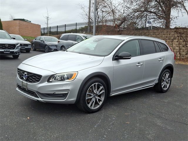 2015 Volvo V60 Cross Country T5 Platinum