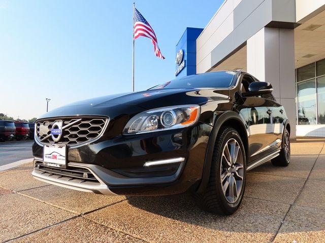 2015 Volvo V60 Cross Country T5 Platinum