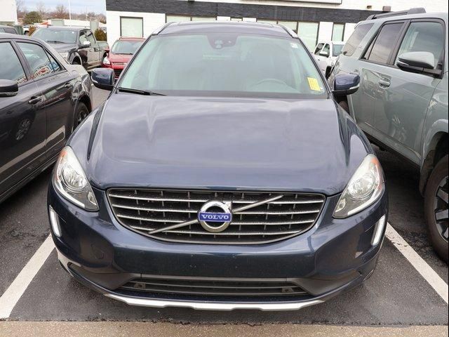 2015 Volvo XC60 T5 Drive-E Premier