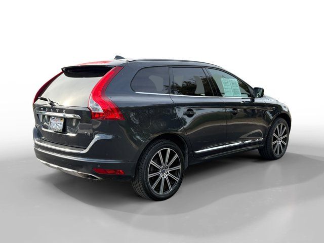2015 Volvo XC60 T5 Drive-E Platinum