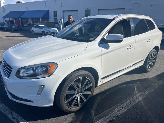 2015 Volvo XC60 T5 Drive-E Premier Plus