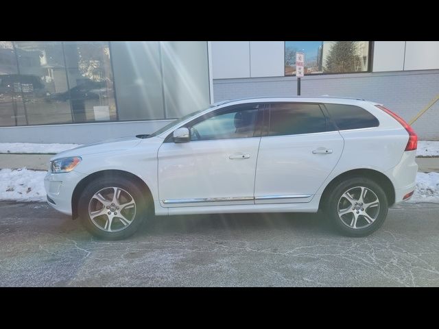 2015 Volvo XC60 T6 Platinum