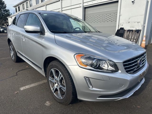 2015 Volvo XC60 T6 Platinum