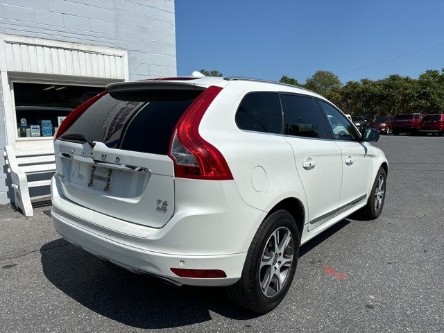 2015 Volvo XC60 T6 Platinum