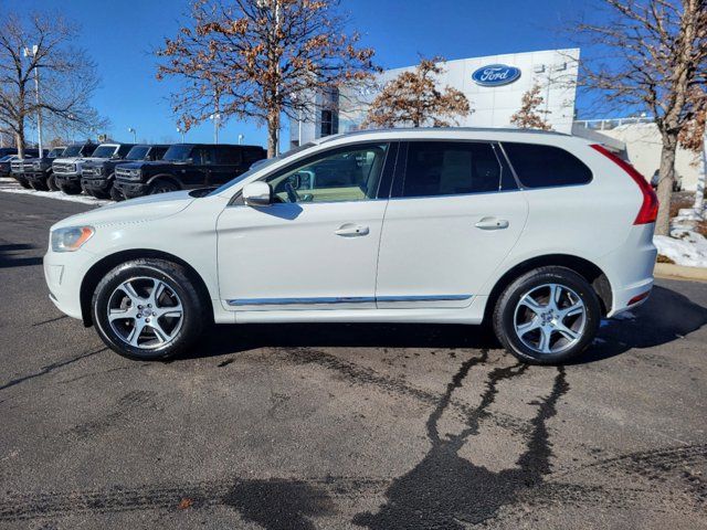 2015 Volvo XC60 T6 Platinum