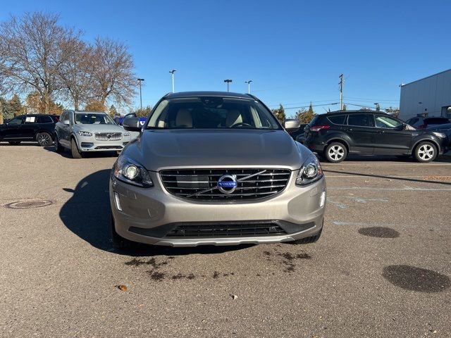 2015 Volvo XC60 T6 Platinum