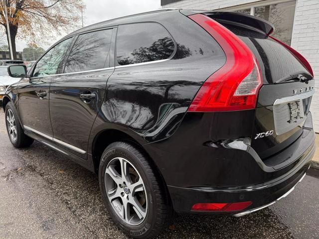 2015 Volvo XC60 T6 Platinum