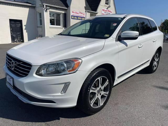 2015 Volvo XC60 T6 Premier Plus