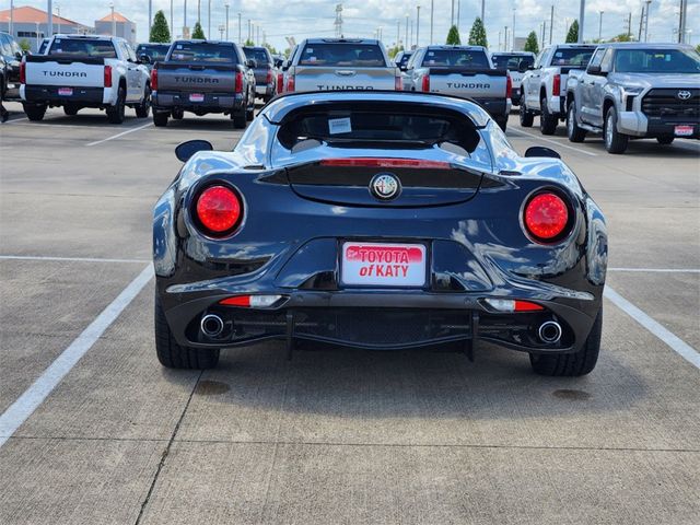 2016 Alfa Romeo 4C Base