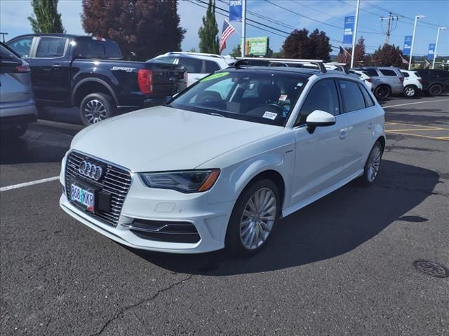 2016 Audi A3 e-tron Prestige