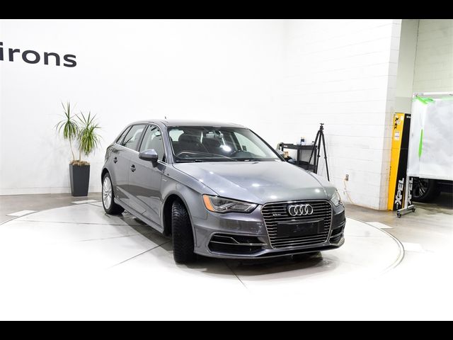 2016 Audi A3 e-tron Premium Plus