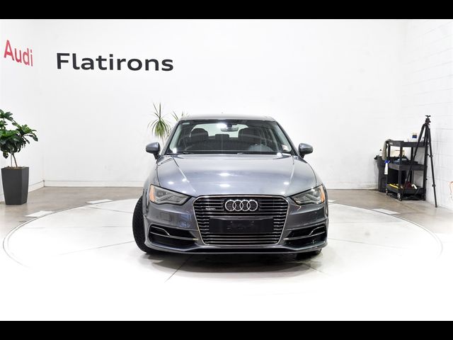 2016 Audi A3 e-tron Premium Plus