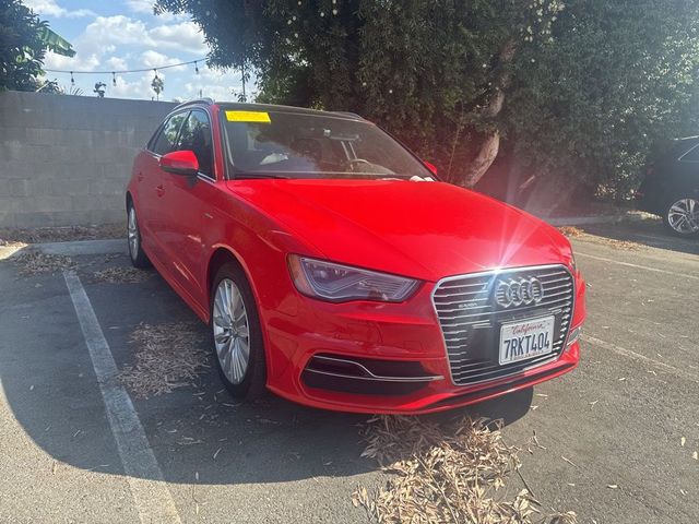 2016 Audi A3 e-tron Premium Plus