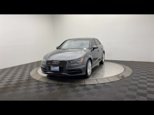 2016 Audi A3 e-tron Premium Plus