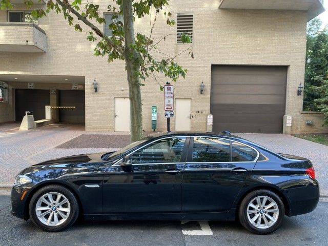 2016 BMW 5 Series 528i xDrive