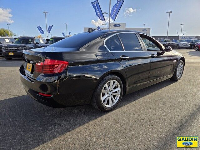 2016 BMW 5 Series 528i