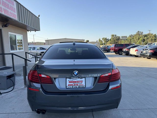 2016 BMW 5 Series 528i