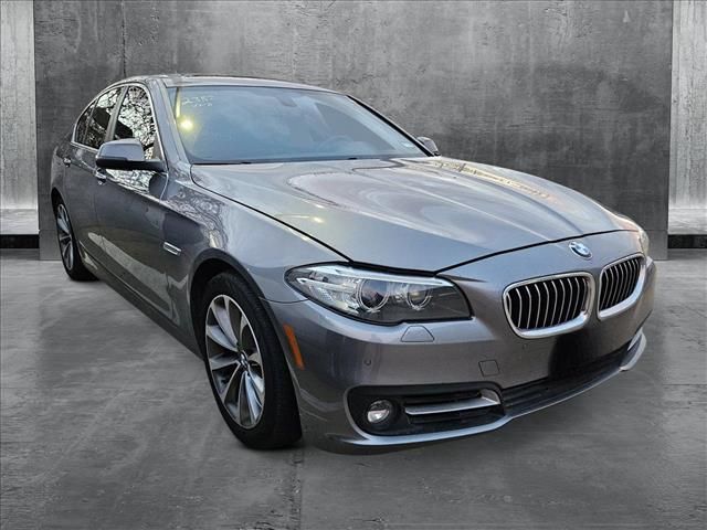 2016 BMW 5 Series 528i