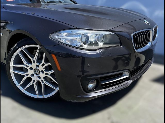 2016 BMW 5 Series 528i