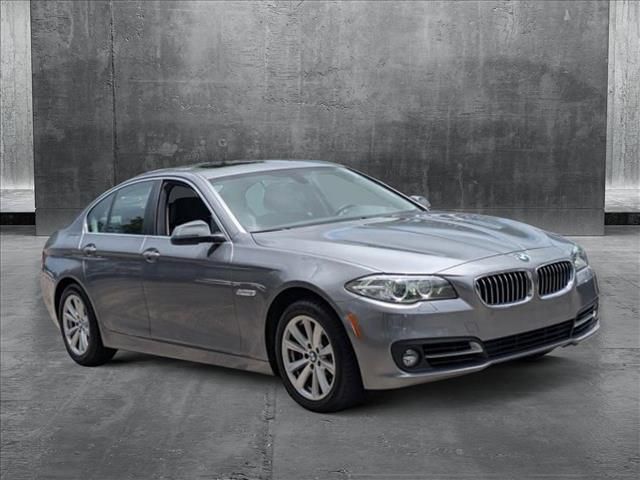 2016 BMW 5 Series 528i