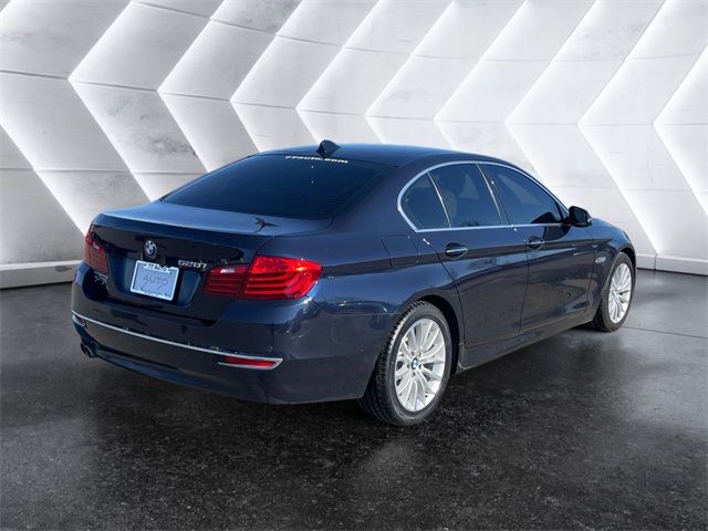 2016 BMW 5 Series 528i