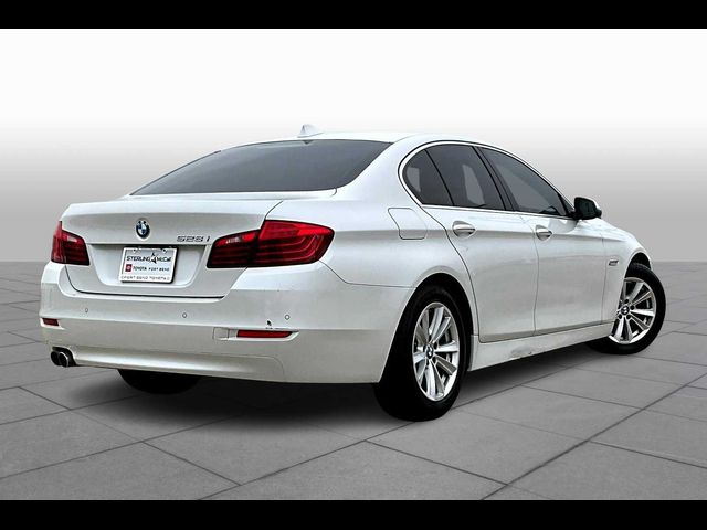 2016 BMW 5 Series 528i