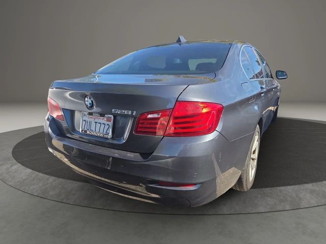 2016 BMW 5 Series 528i