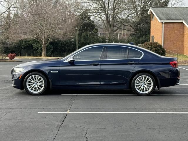 2016 BMW 5 Series 528i