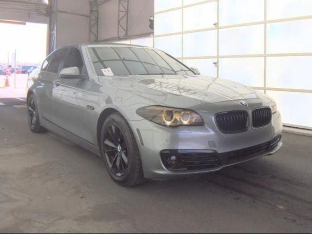 2016 BMW 5 Series 528i