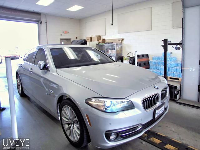 2016 BMW 5 Series 528i