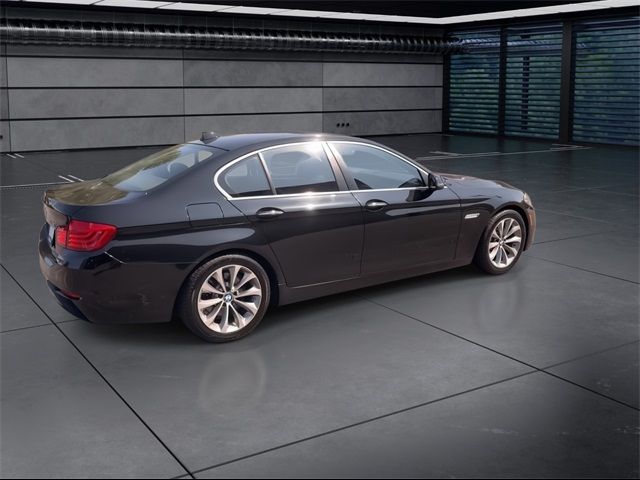 2016 BMW 5 Series 528i xDrive