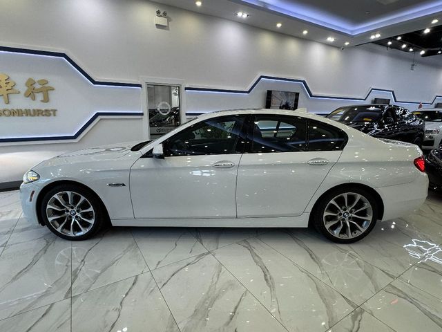 2016 BMW 5 Series 528i