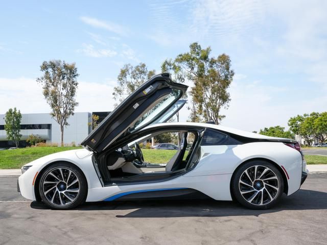 2016 BMW i8 Base