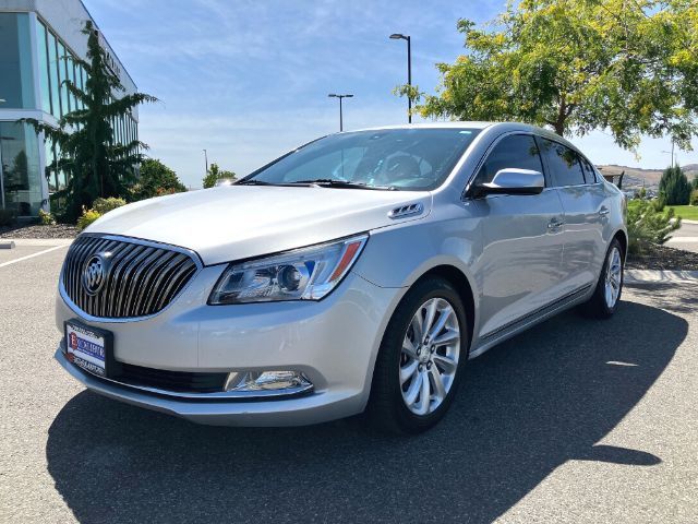 2016 Buick LaCrosse Base