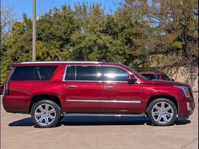 2016 Cadillac Escalade ESV Luxury Collection