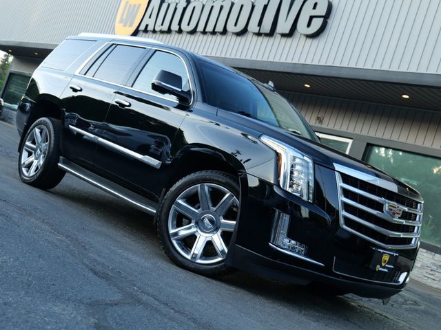 2016 Cadillac Escalade Luxury Collection