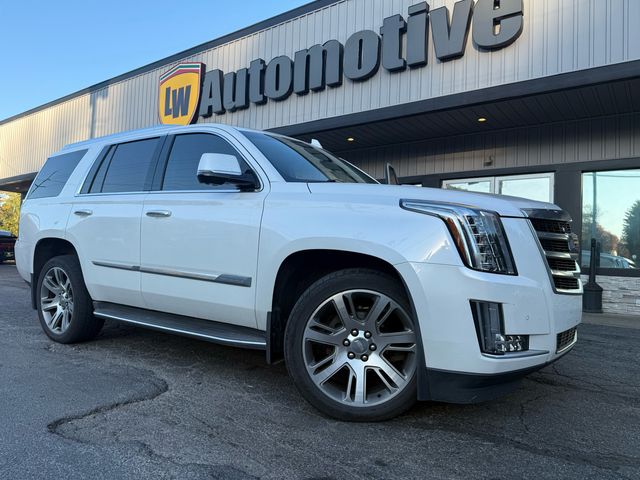 2016 Cadillac Escalade Luxury Collection