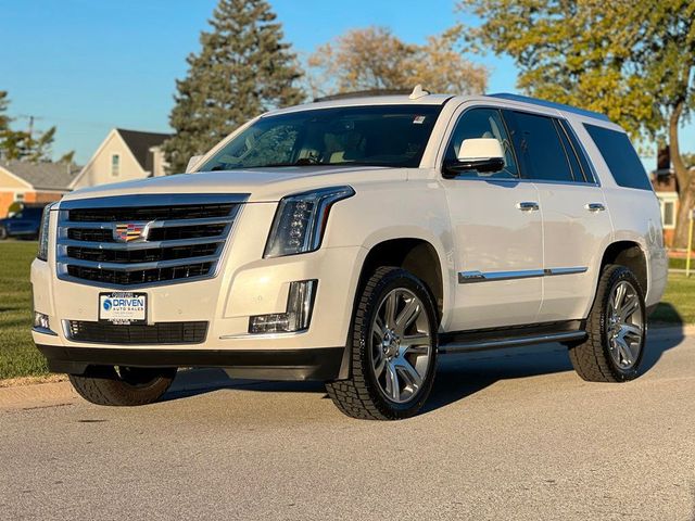 2016 Cadillac Escalade Luxury Collection