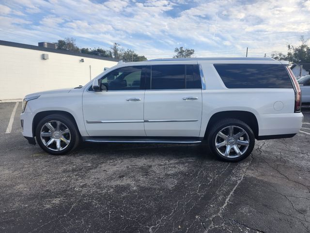 2016 Cadillac Escalade ESV Luxury Collection