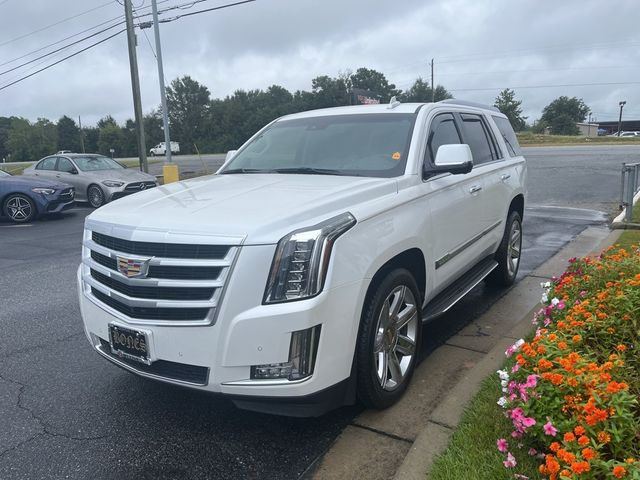 2016 Cadillac Escalade Luxury Collection