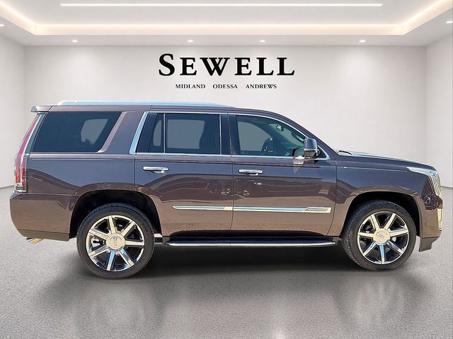 2016 Cadillac Escalade Luxury Collection
