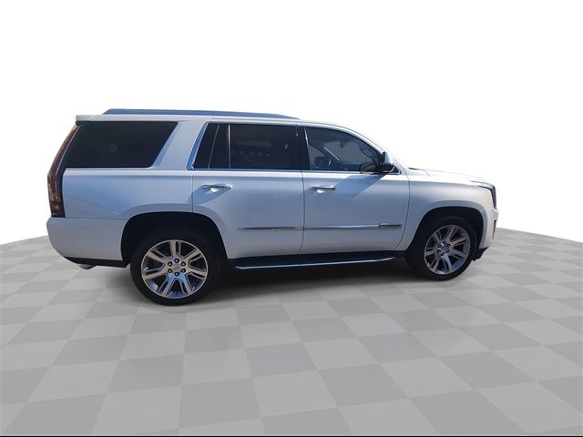 2016 Cadillac Escalade Luxury Collection