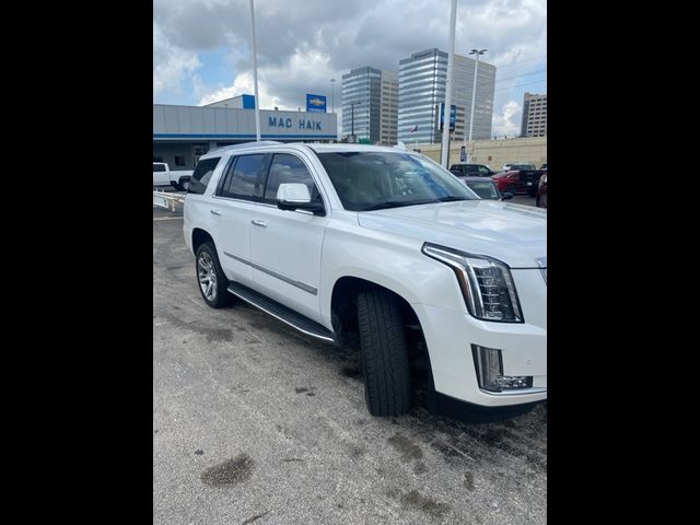 2016 Cadillac Escalade Luxury Collection