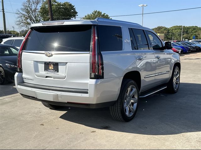 2016 Cadillac Escalade Luxury Collection