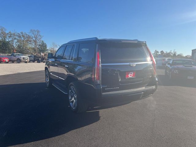 2016 Cadillac Escalade Luxury Collection