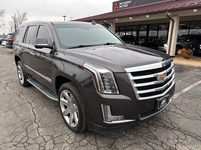 2016 Cadillac Escalade Luxury Collection