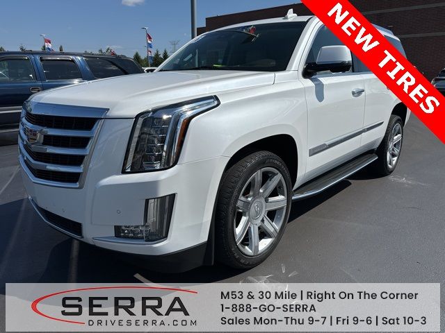 2016 Cadillac Escalade Luxury Collection