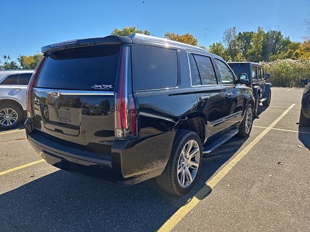 2016 Cadillac Escalade Luxury Collection