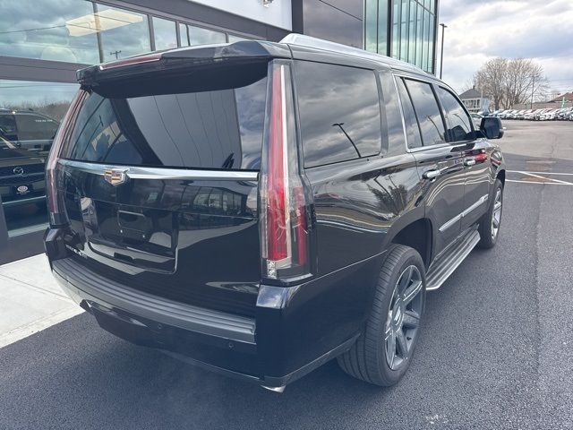 2016 Cadillac Escalade Luxury Collection